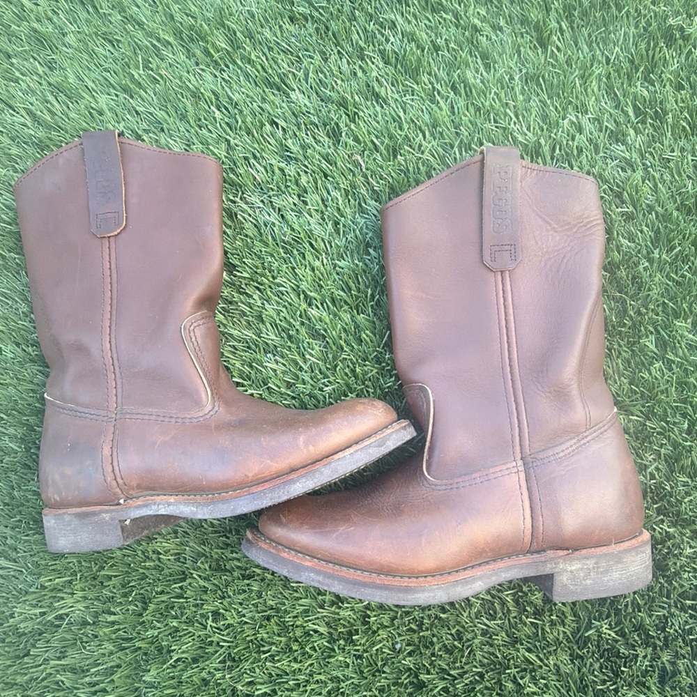 Red Wing Shoes Brown Leather Work Boot Interior Tag Detail